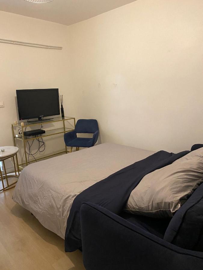 Appartement Au Pied Du Sacre Coeur *